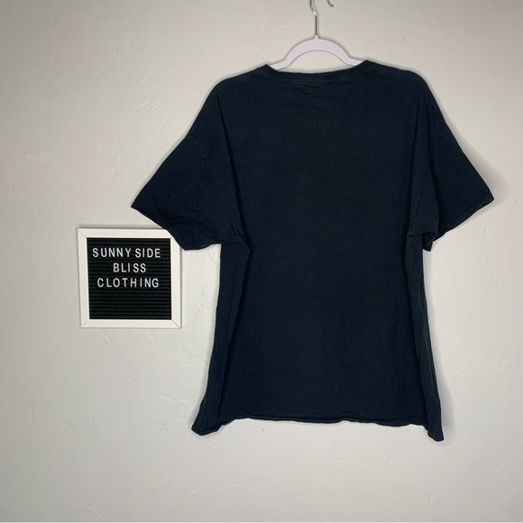 Raccoon In Trash Can Short Sleeve Crewneck Tee Size Extra Large - Picture 6 of 11